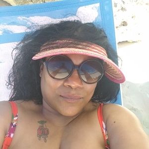 Meet your Posher, Deltoria